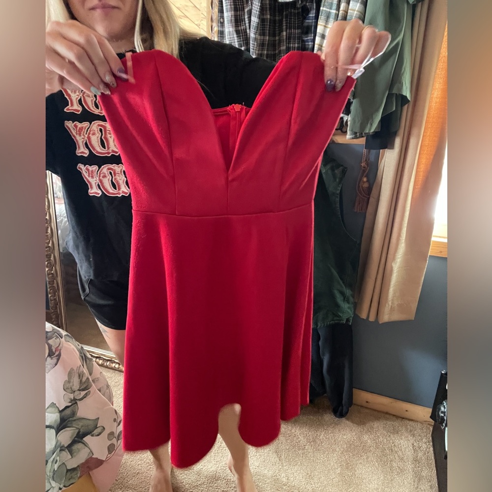 Women’s red plunge neck skate dress - size medium